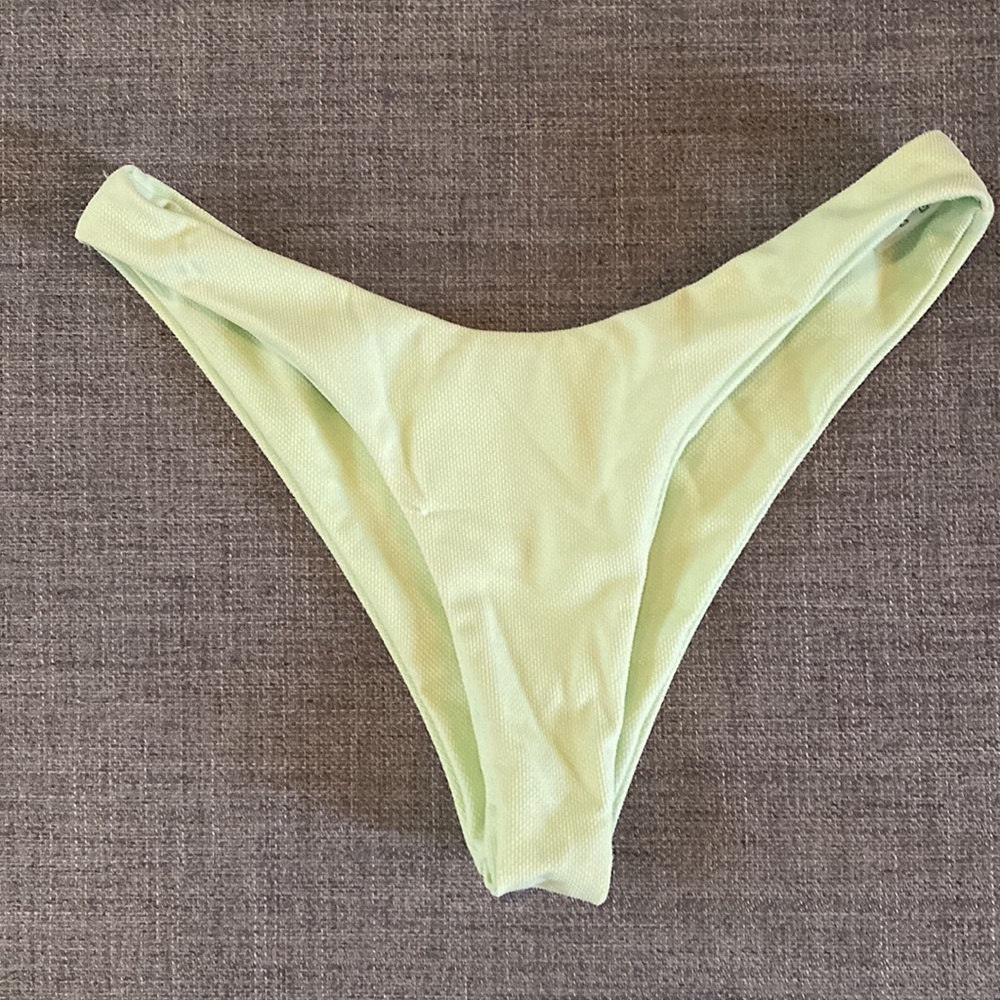 Textured mint green bikini - Picture 2 of 10